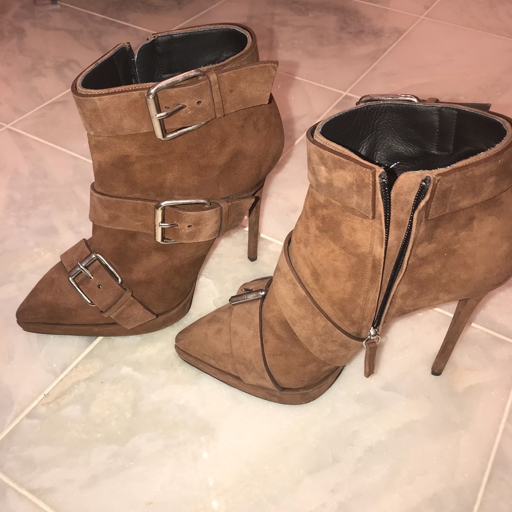 Giuseppe Zanotti suede booties